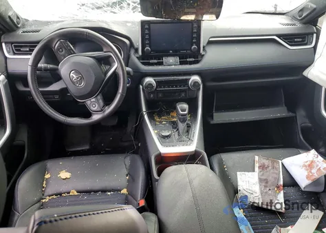 2021 Toyota Rav4 Xse z USA, uszkodzony, nr VIN 2T3E6RFV0MW007740